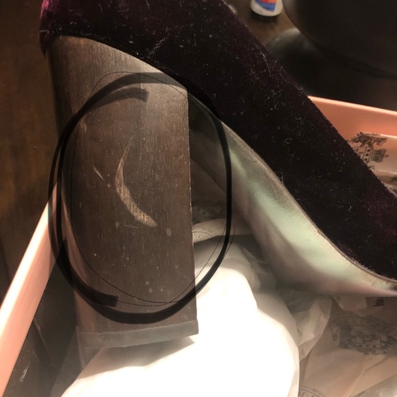 Juicy Couture purple velvet heels. New. Size 10 - Picture 8 of 8